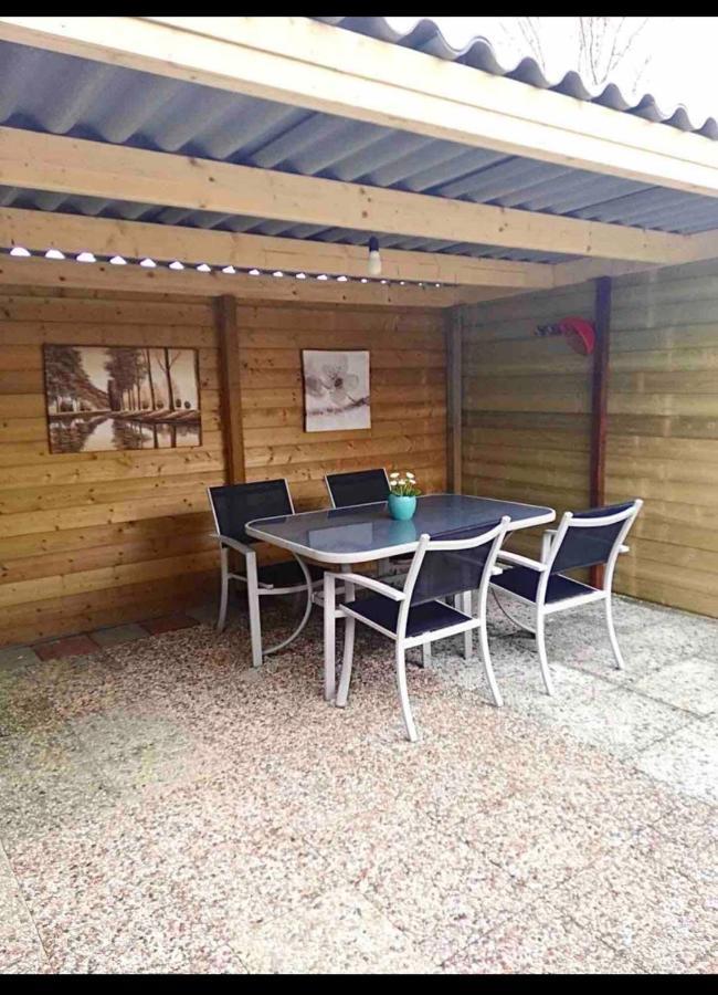 Cozy Chalet In Opmeer Near Amsterdam And Beach 외부 사진